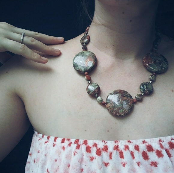 { vintage } Unakite Jasper Necklace - Picture 2 of 8